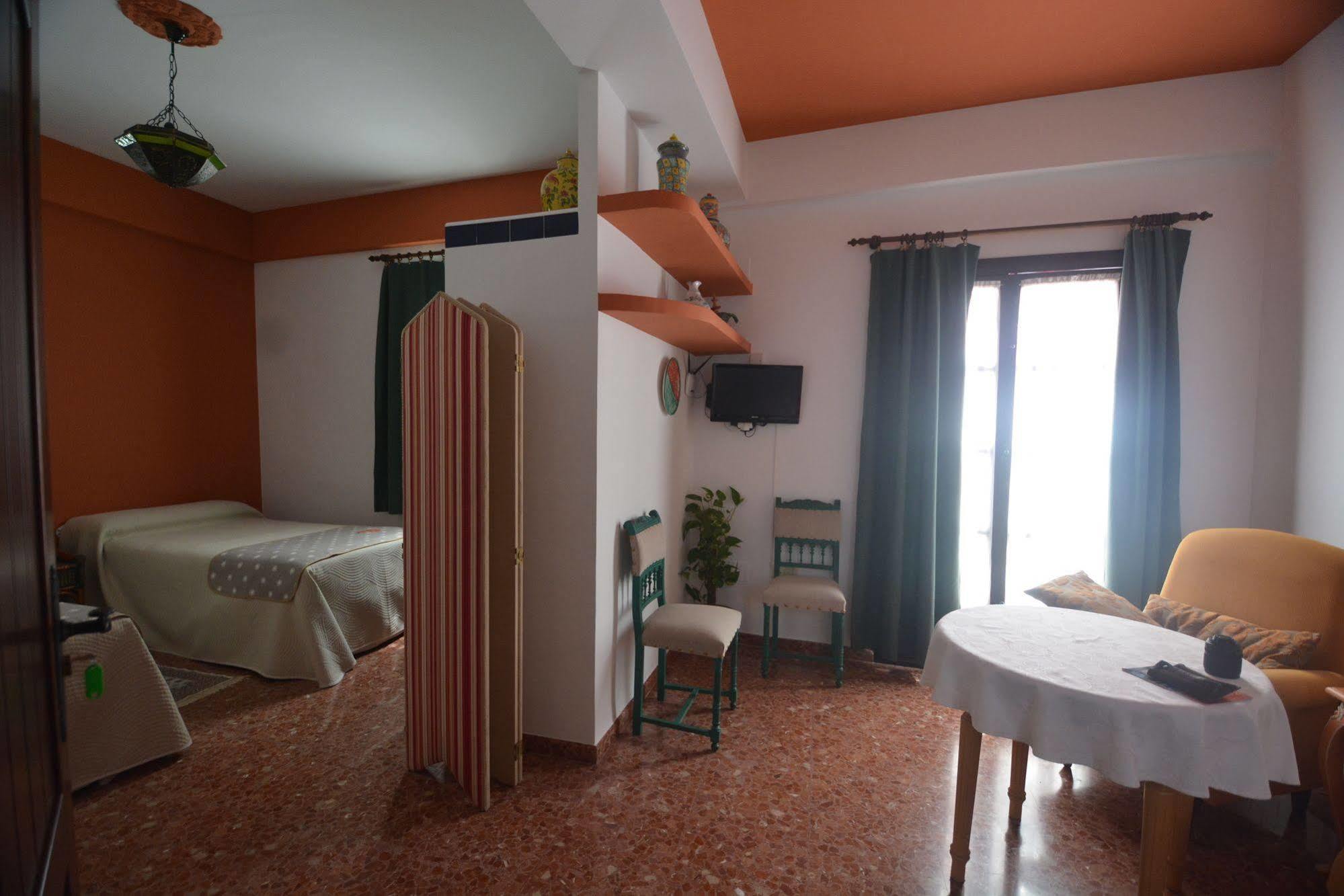 Mi Casa En *